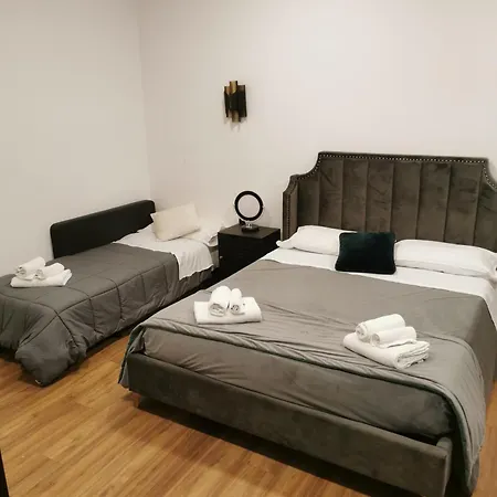 The 4* Neapel